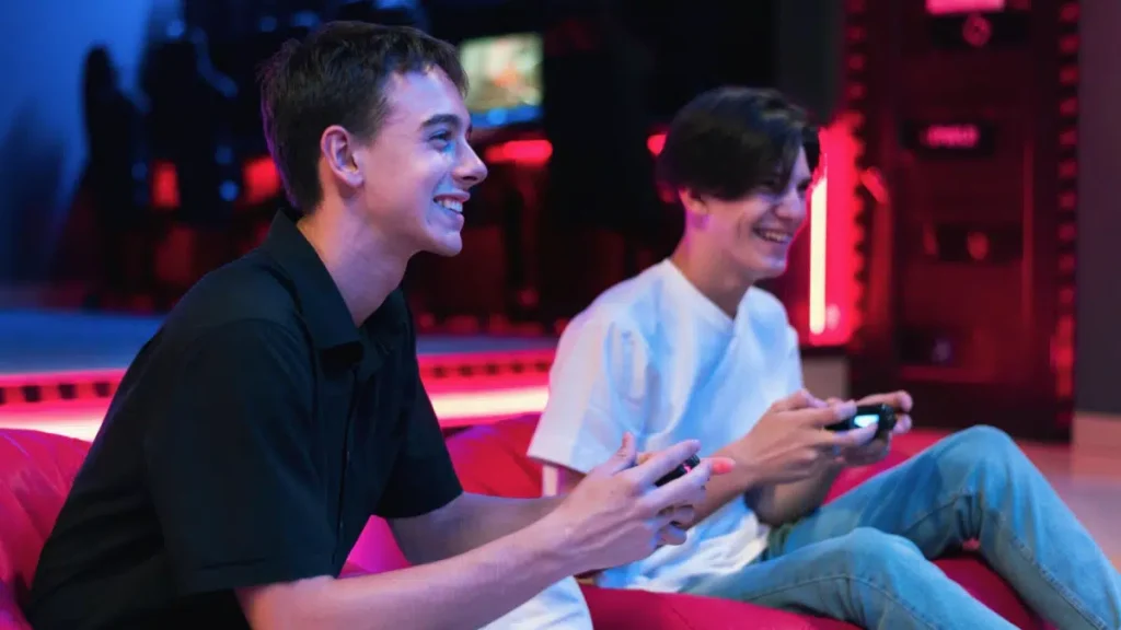 Understanding Simple Strategies for Online Games