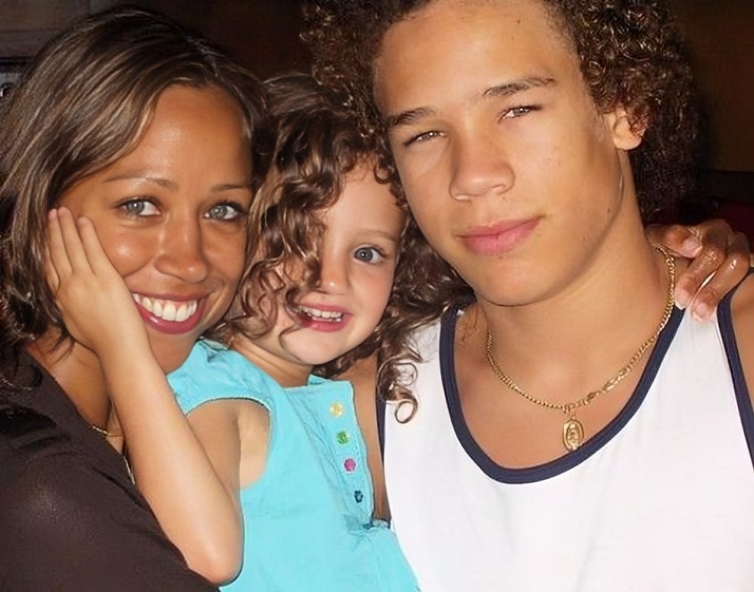 What is Stacey Dash Net Worth? Her Earning Sources 2024