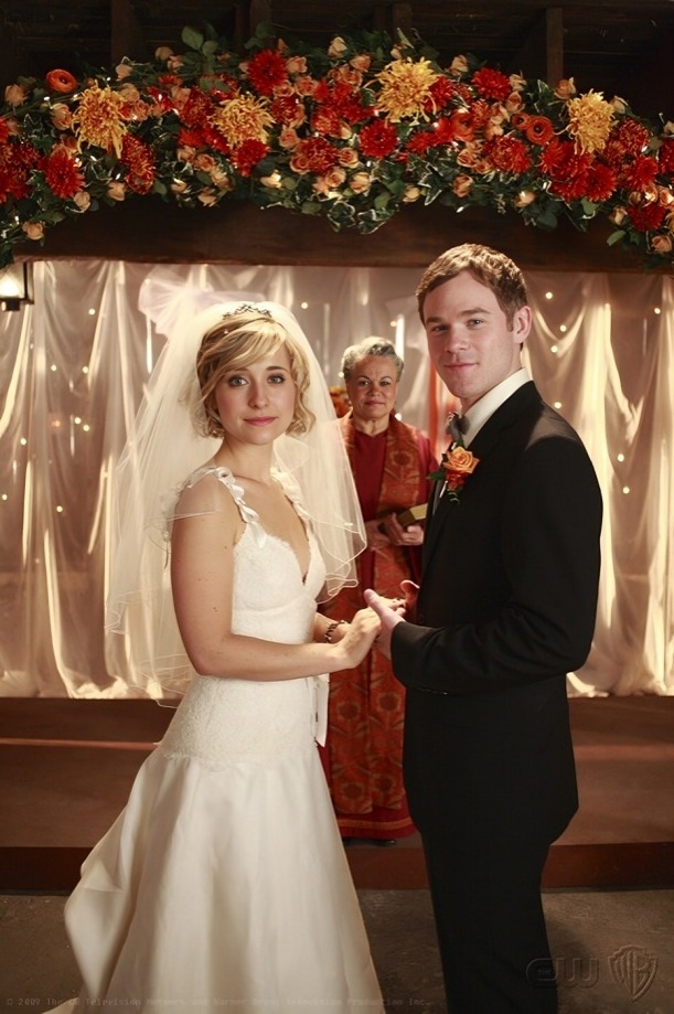 What is Allison Mack Net Worth? Her Earning Sources 2024