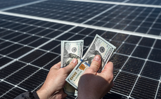 What Factors Influence Solar Panel Prices in the Indian Market?