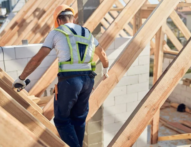 Key Considerations When Hiring Commercial Roofing Experts: A Comprehensive Guide