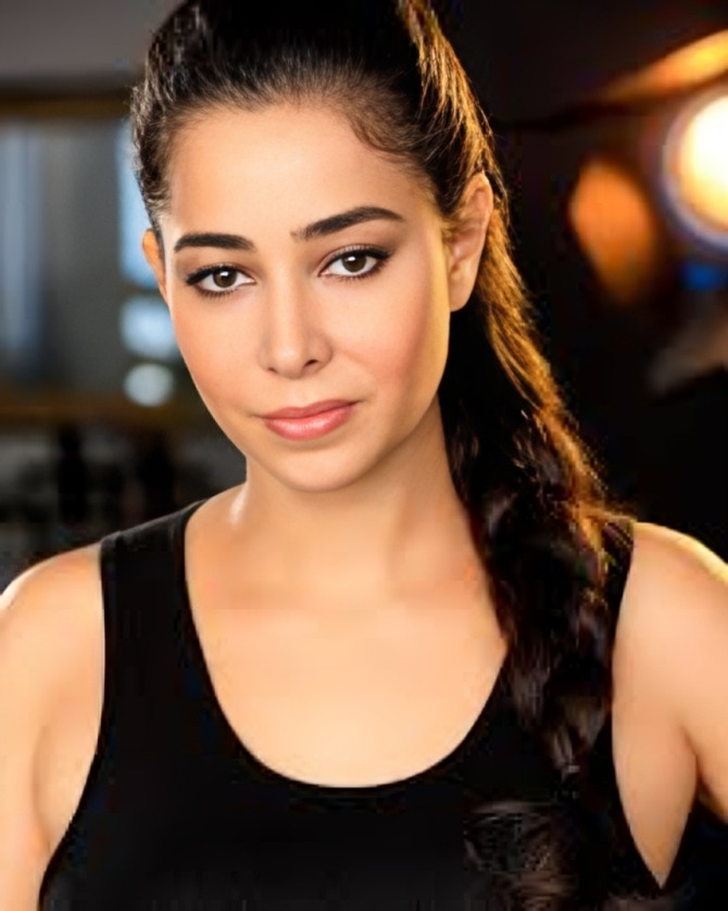 Who is Aurora Cossio? Full Biography 2024