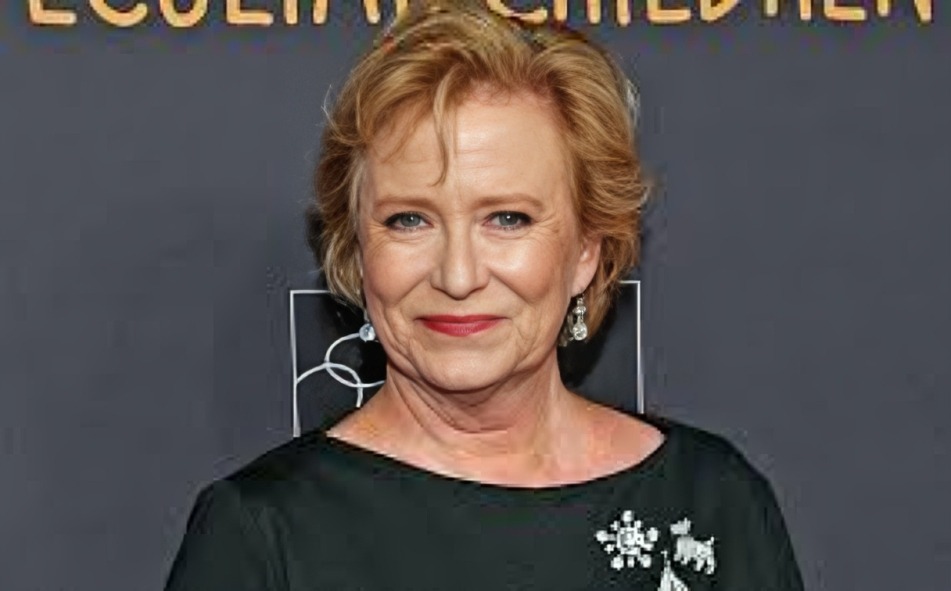 What is Eve Plumb Net Worth? Her Earning Sources 2024 What is Eve Plumb Net Worth? Her Earning Sources 2024