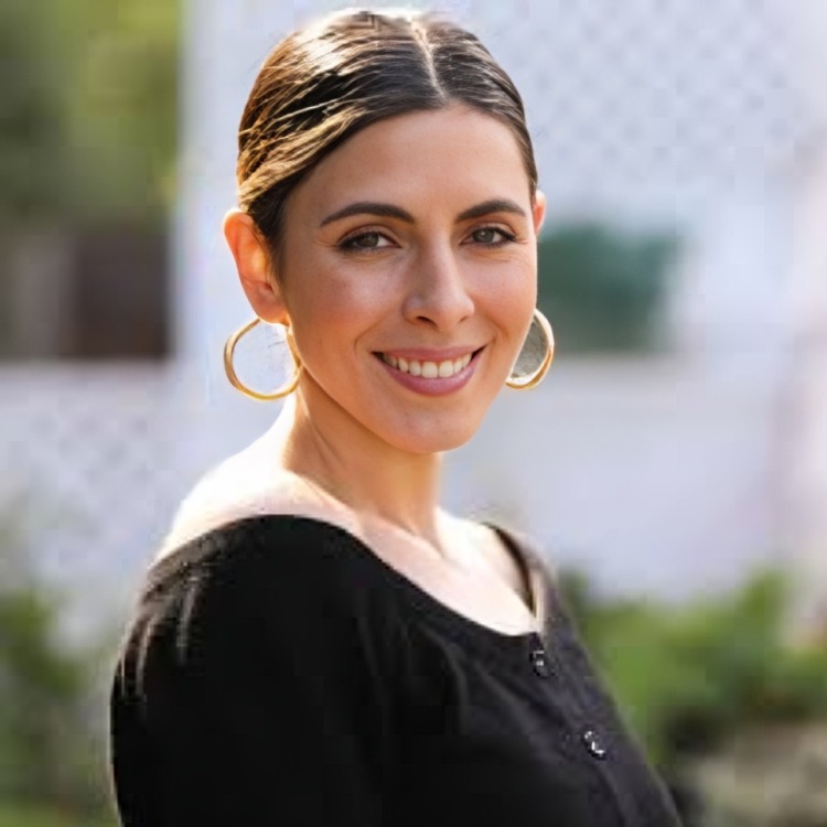 What is Jamie-Lynn Sigler Net worth? Her Earning Sources 2024