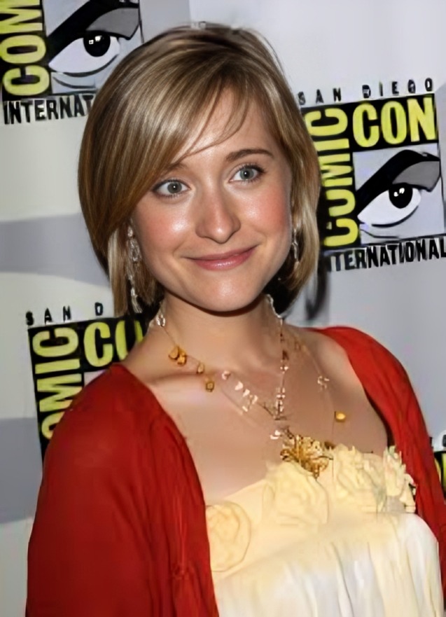 What is Allison Mack Net Worth? Her Earning Sources 2024