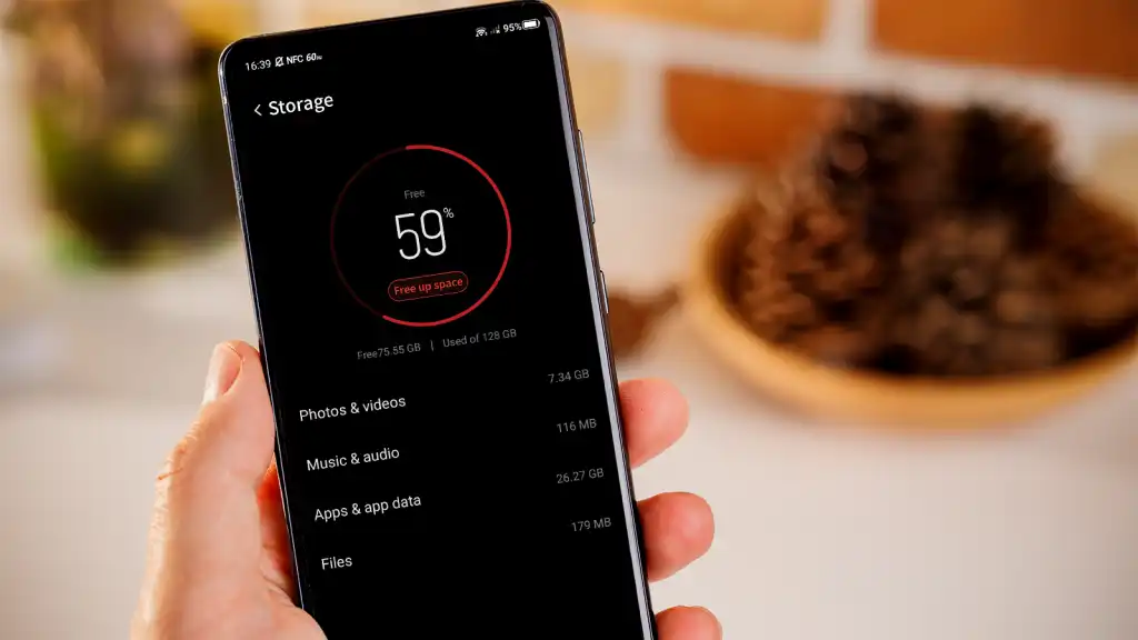 How to Manage Limited Smartphone Storage Space