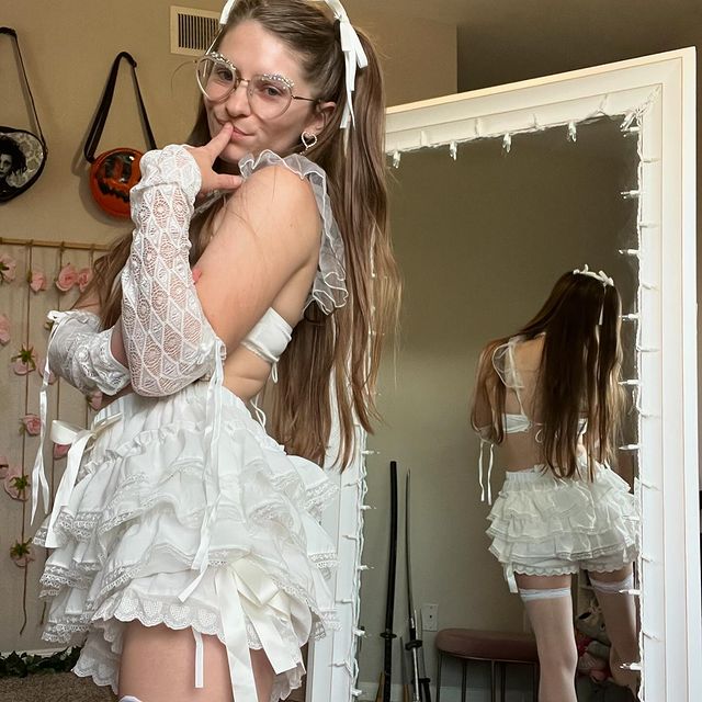 Alice March: Meet the Professional Porn Star and Her Journey