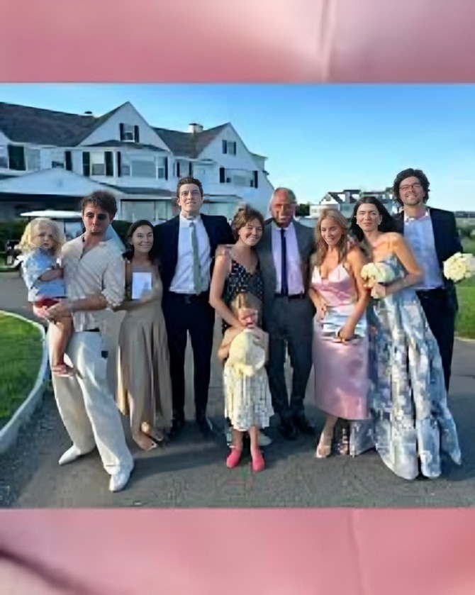 What is Cheryl Hines net worth? Her Earning Sources 2024