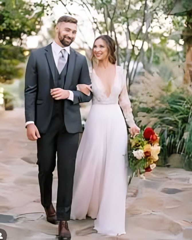 Who is Rebecca Williamson? Full Biography 2024