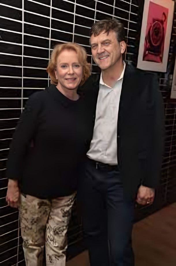 What is Eve Plumb Net Worth? Her Earning Sources 2024