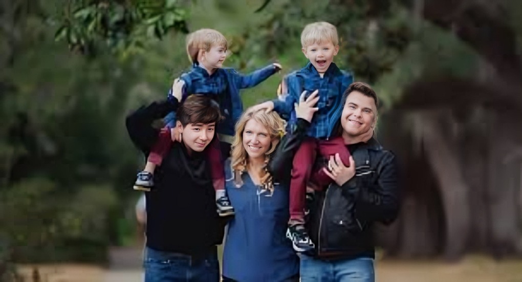 Who is Cullen Moss? Full Biography 2024