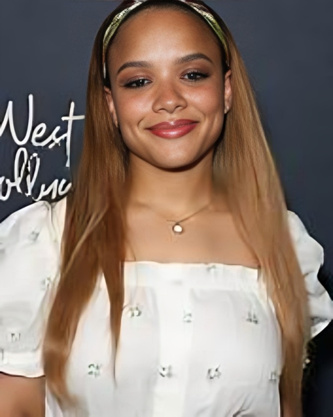 Who is Sisi Stringer? Full Biography 2024