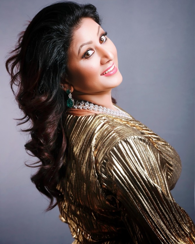 Urvashi Rautela Mother Age: Meet Meera Rautela