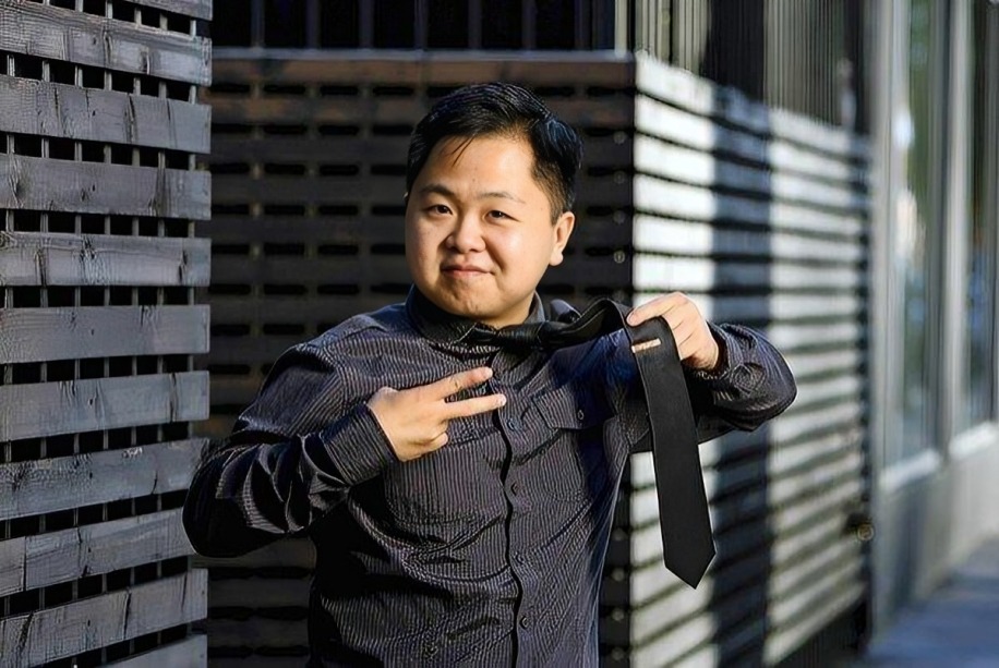 Matthew Moy: Discover the Actor Behind 2 Broke Girls