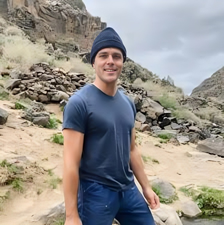 Dave Register: The Actor Everyone Is Talking About