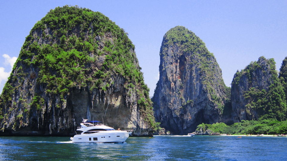 Great reasons to get away from it all on a Krabi yacht charter
