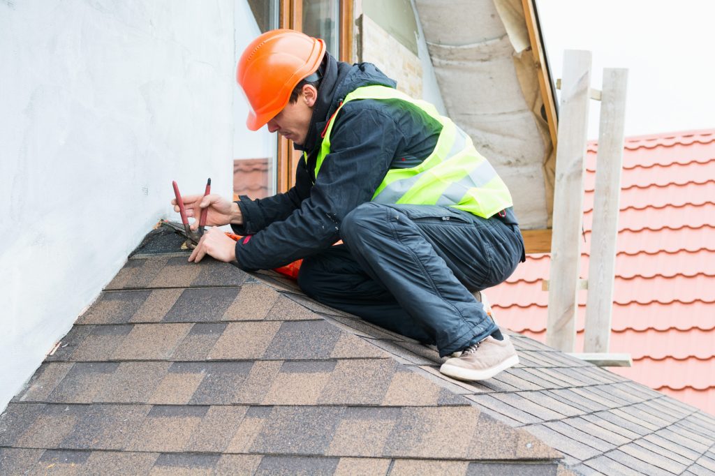 Selecting the Right Roofing Materials Prior to Fixing Your Damaged Roof