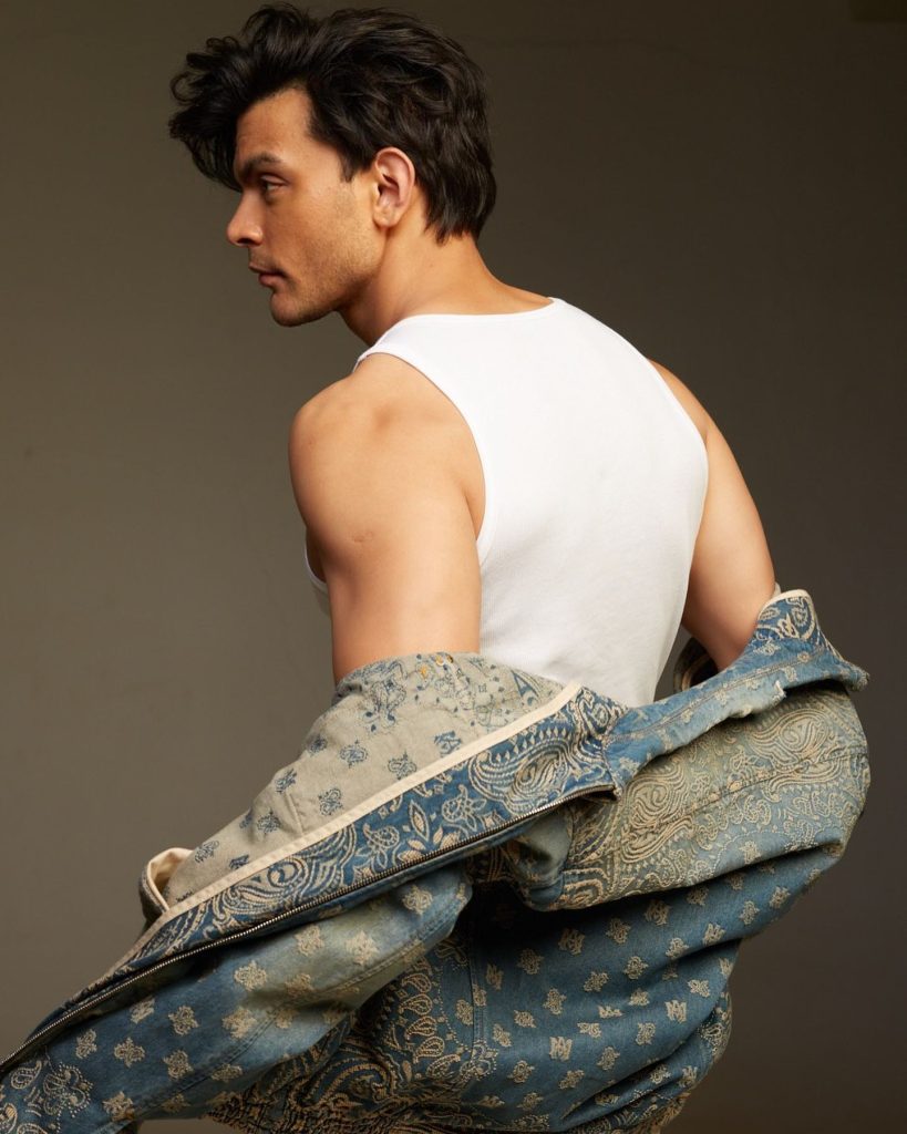 veer pahariya father