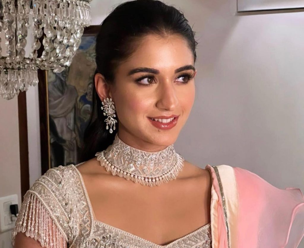 Radhika Merchant Biography: Anant Ambani’s Wife & Internet Icon