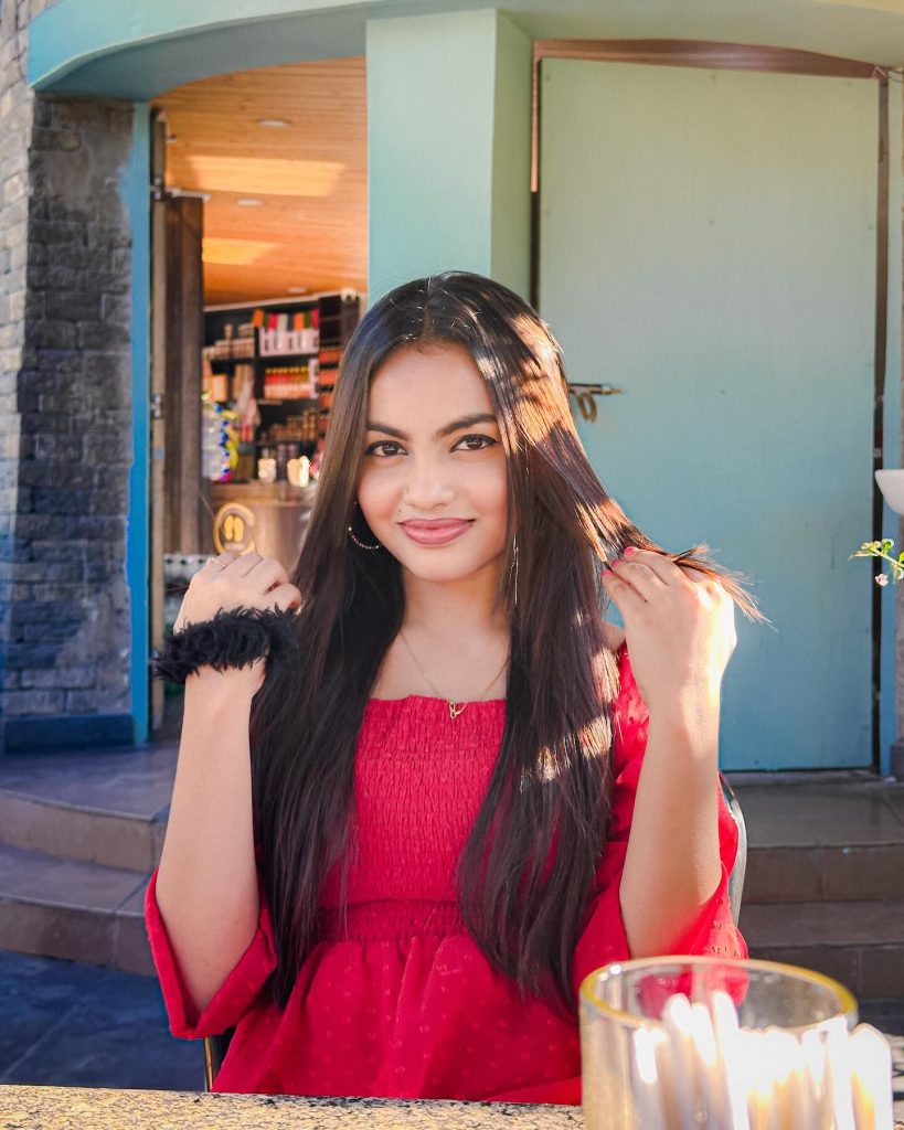 Beauty Khan Age: Discover How Old the Influencer Is Beauty Khan Age: Discover How Old the Influencer Is