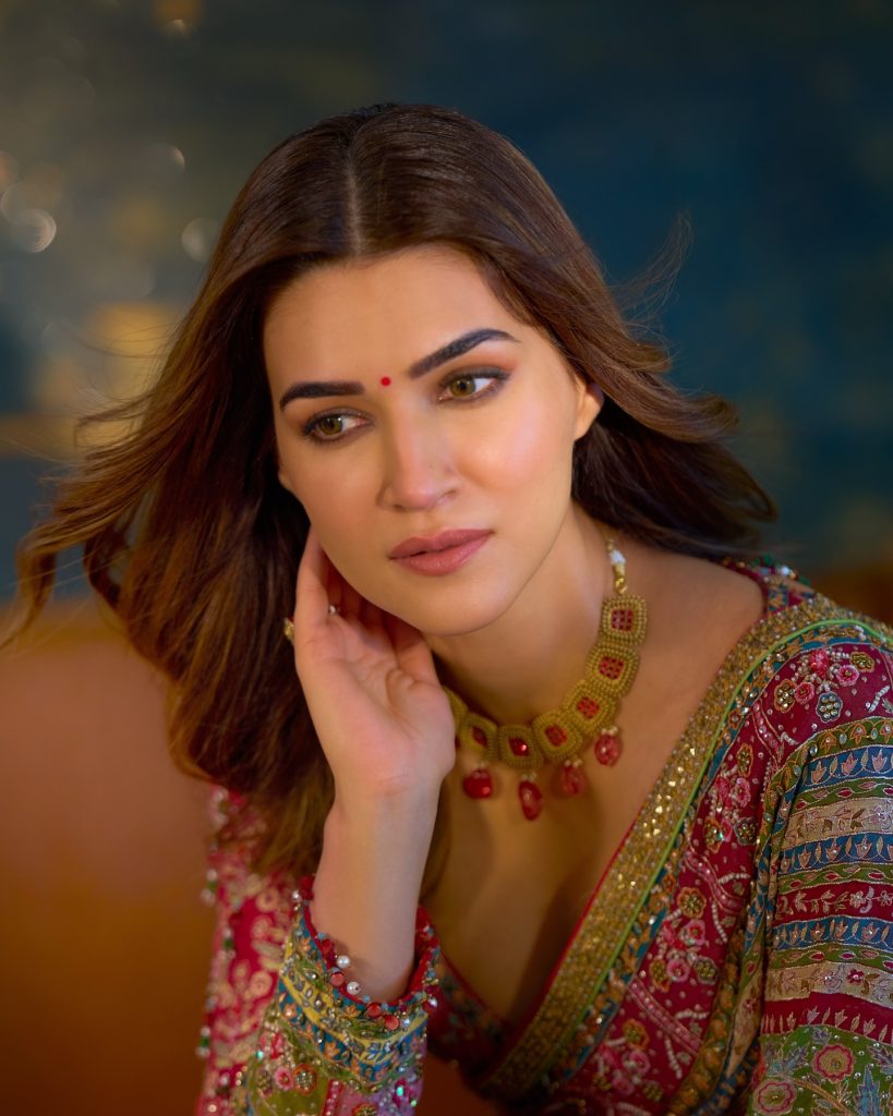 Kriti Sanon Height in Feet: How Tall is the Actress Kriti Sanon Height in Feet: How Tall is the Actress