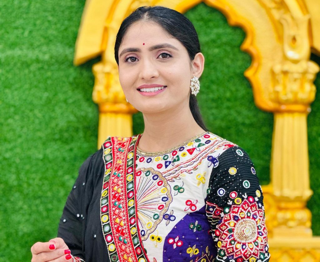 Geeta Rabari Age: How Old Is the Beloved Folk Star