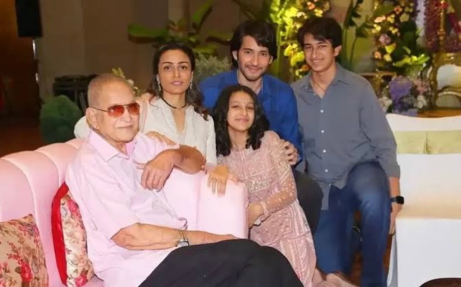 how old is Sitara Ghattamaneni