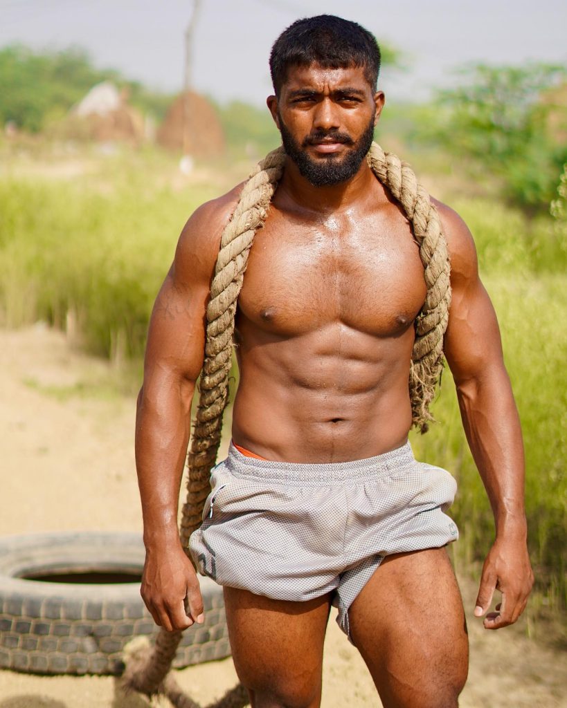 Ankit Baiyanpuria Height