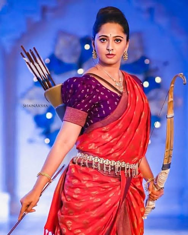 Anushka Shetty Height in feet