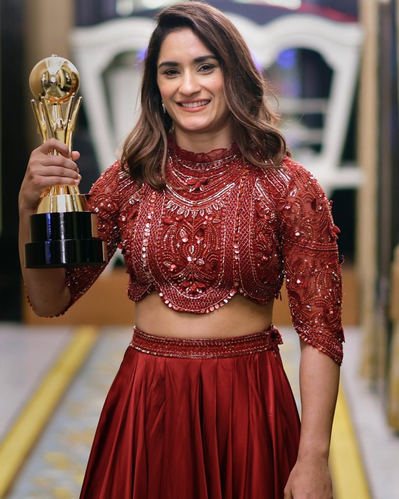 Vinesh Phogat height