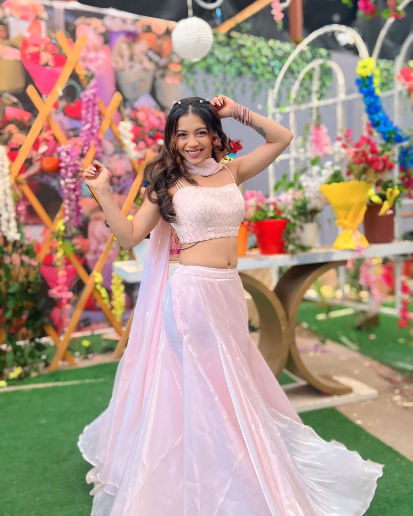 Simran Budharup height