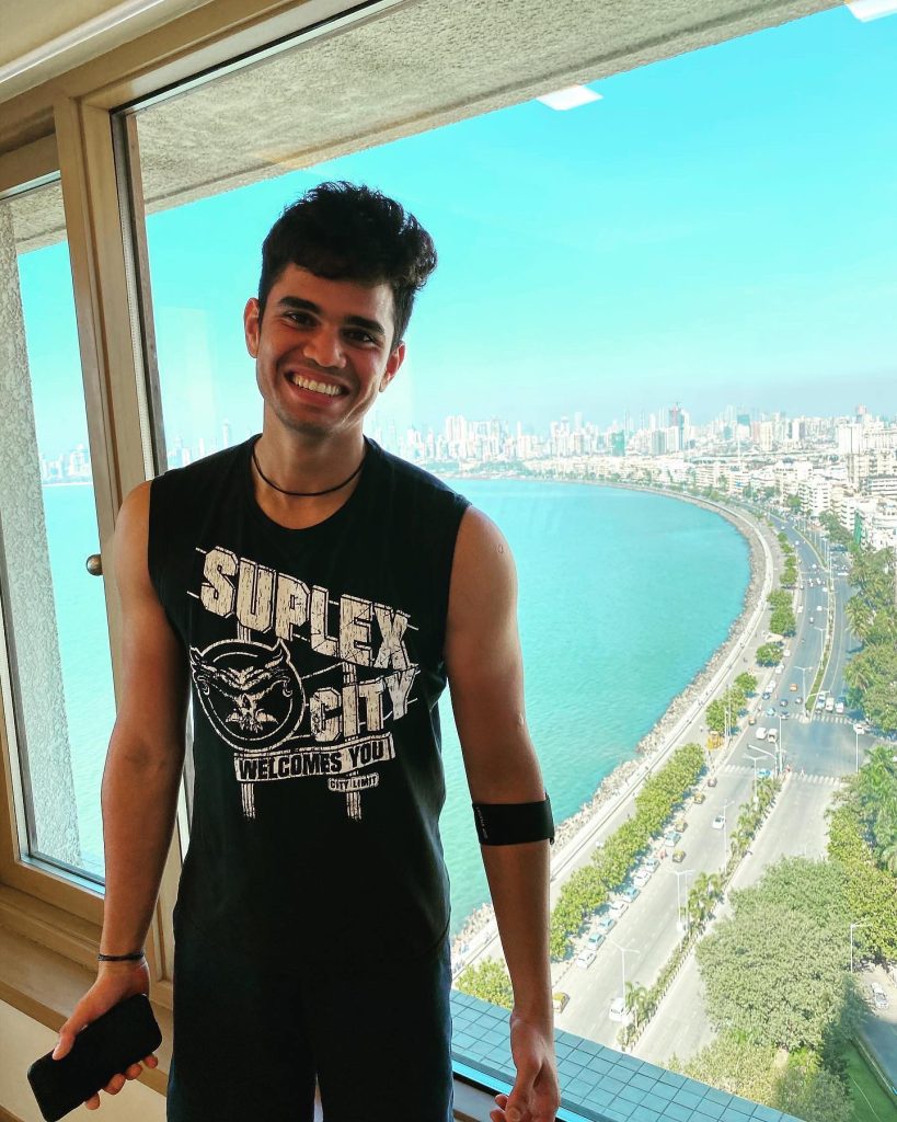 Arjun Tendulkar Height: How Tall Is This Indian Cricketer