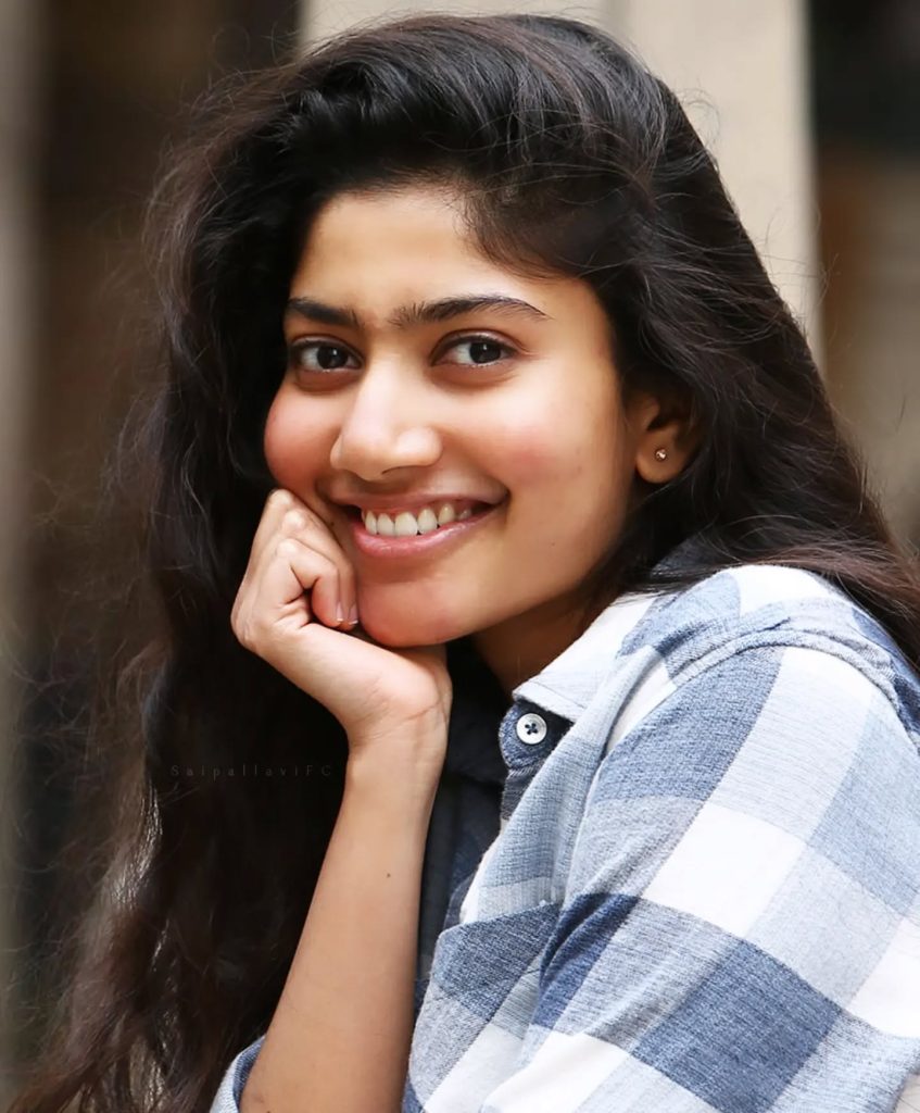 how old is Sai Pallavi
