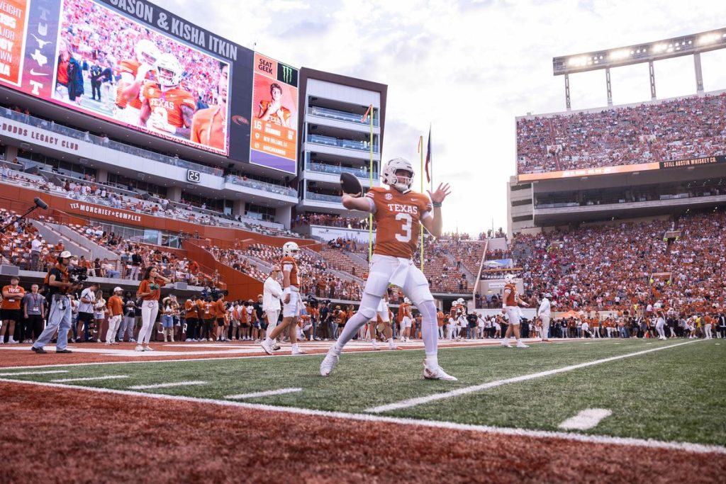 Where to Watch Florida Gators Football vs Texas Longhorns Football