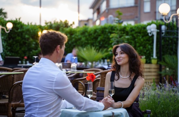 How to Keep Your Standards Intact While Navigating Modern Dating